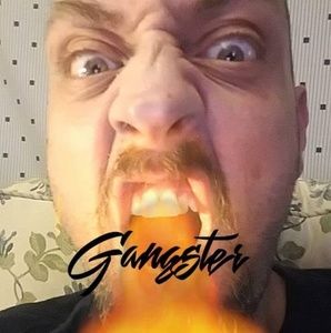 Meet your Posher, Ozzy